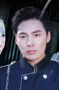 从精神病院出院后我举世无双